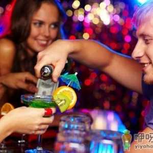 喝酒后胃难受怎么办？醉酒后吃什么食物最解酒