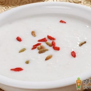 盘点牛奶的十种养生食疗方法