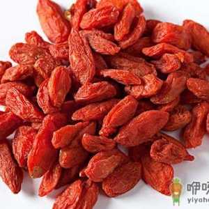 冬季进补不可错过的六种药材与四种食材