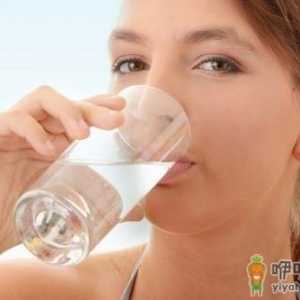 冬天多喝水有什么好处？3种状况应多喝水