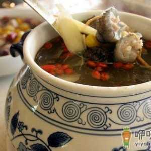 入夏后饮食多煲袪湿汤 少吃冷饮多运动