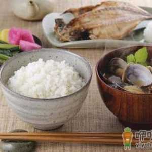 剩饭剩菜应该怎么处理