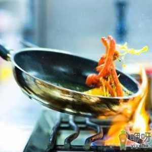 这些炒菜坏习惯会致毒！