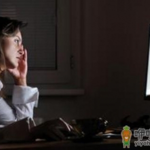 熬夜时不能吃什么食物？