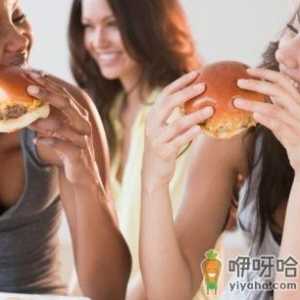 晚餐吃太饱有哪些危害？晚餐吃什么好