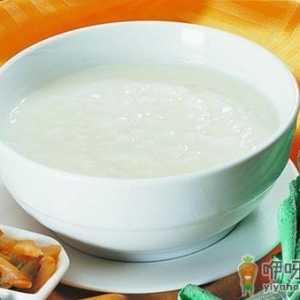 白米粥易消化但营养价值低