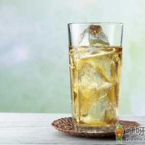 柠檬水的功效与禁忌-喝柠檬水的注意事项