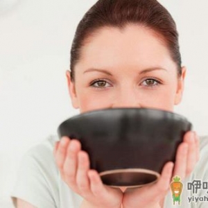 盘点最错误的喝汤方式