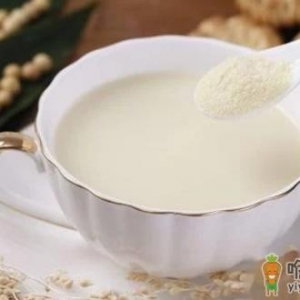 天天喝豆浆的好处 豆浆虽好要注意适量