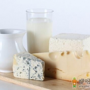 喝牛奶上火怎么办？喝牛奶的好处和坏处