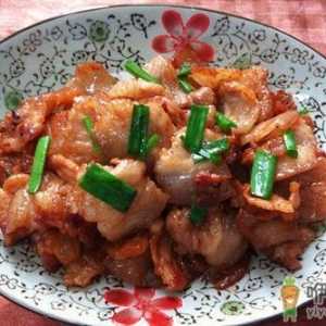 流言：炖烂的肥肉营养丰富
