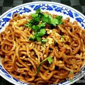 如何制作喷香的葱油拌面