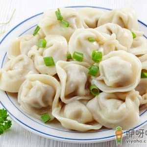 元宝饺的包法-菌类入馅口感更鲜爽