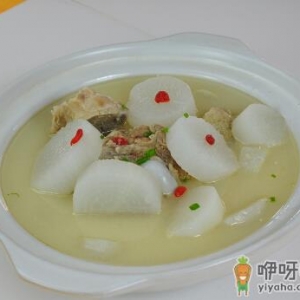 煲汤什么时候放盐好？炖萝卜不能太早放盐