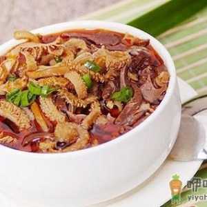 冬季来一碗美味的羊杂汤吧！