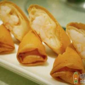 特色风味料理：蔬菜虾春卷的做法