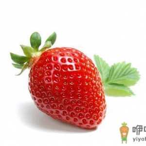 挑选新鲜草莓的方法
