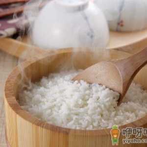 蒸米饭用开水煮还是冷水煮更有营养