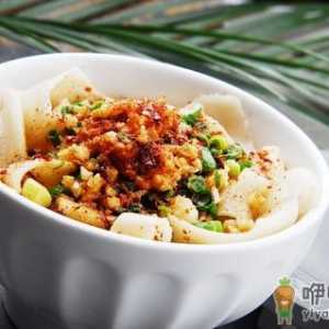 油泼面的做法 油泼面的营养价值