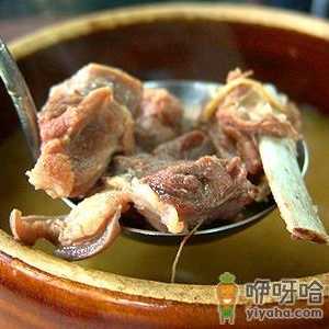 怎样炖肉更鲜嫩？做炖肉的小技巧