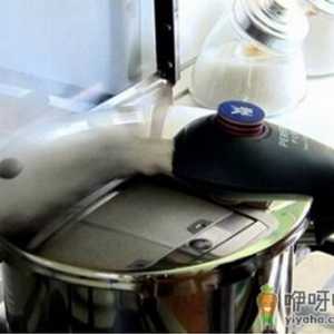 高压锅煮粥更健康-正确煮粥的方法