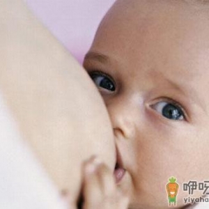 宝宝吃奶时咬人该怎么办