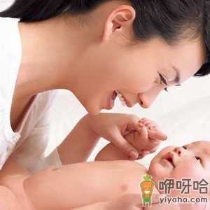 育儿禁忌：照顾宝宝最忌7件事千万不能犯