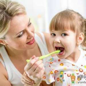 孩子牙齿黄的原因与解决办法