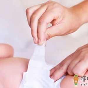 给宝宝换尿布有哪些注意事项