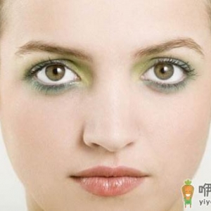 正确按摩让双眼炯炯有神