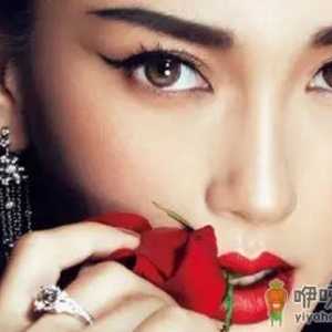 复古红唇妆如何画最漂亮