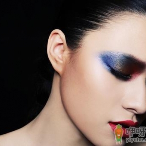 透明彩妆小技巧：打造水嫩萌妹子