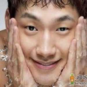 洗脸的诀窍 男性洗脸有讲究