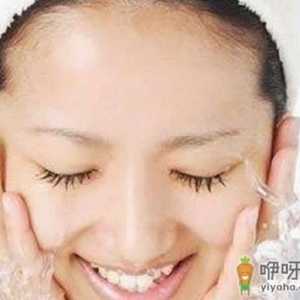 巧用白醋洗脸让晒黑肌肤迅速白回来