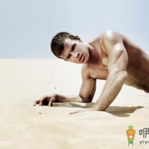 秃头男人更具职场优势
