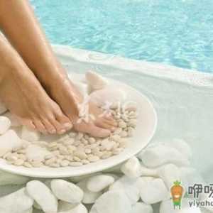 教你如何泡脚来美容