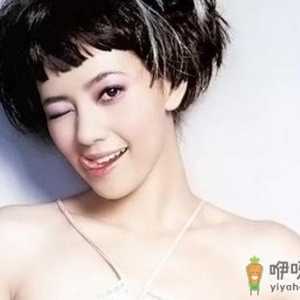 如何按摩能够收缩鼻尖毛孔？