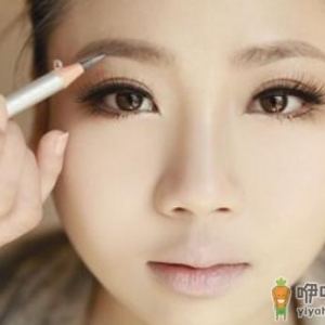粗眉不自然？教你把粗眉画得更自然！