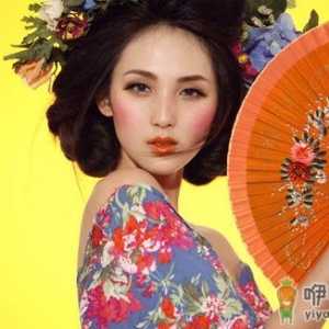 怎么上妆才能遮住毛孔？