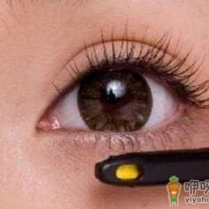 怎么画眼线让眼睛显得更大？