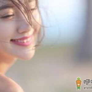 怎么化妆才显得皮肤白嫩？