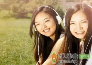 出门旅游也要时刻补水哦