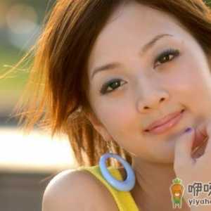 浮粉难上妆 补水是正解
