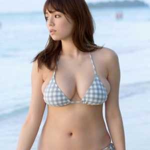 女人 谁动了你的胸部