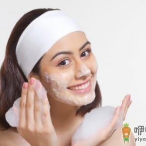 牙膏洗脸的方法及功效 美白脸部减少脸部出油