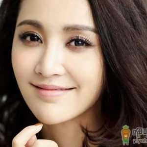 化妆品专柜迅速挑选粉底秘笈