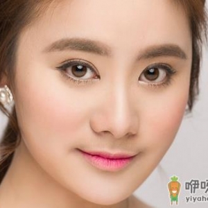优雅俏佳人 职场妆容8大禁忌
