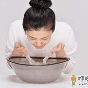 过度洗脸当心肌肤更油腻