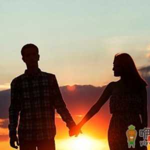 怎么最伤夫妻情感？互相讽刺挖苦