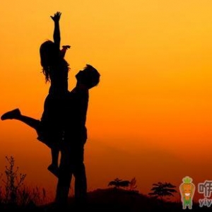 为啥男人最喜欢女人的胸部？